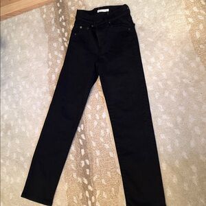 Levi’s Black Straight-Leg Jeans